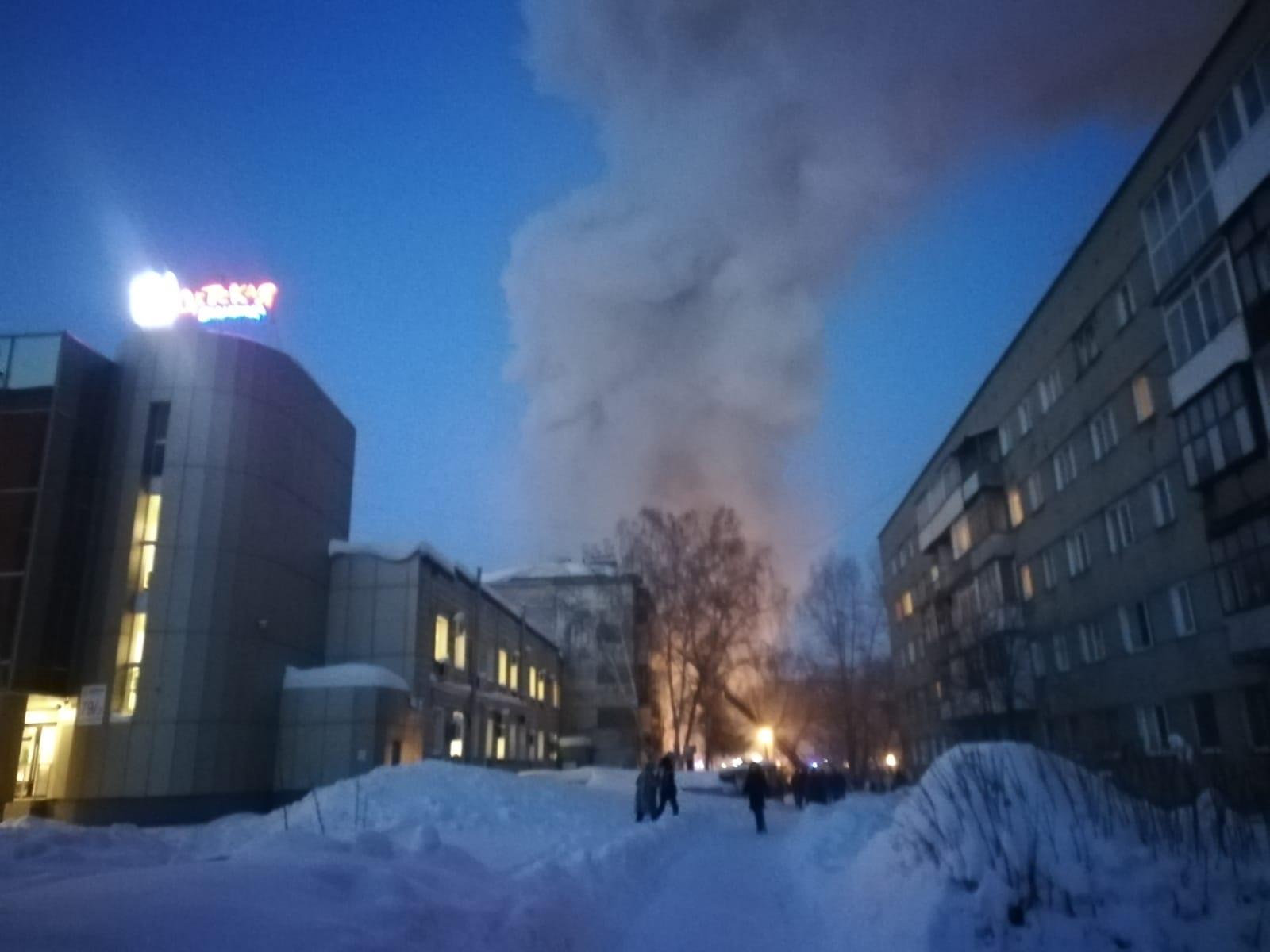 Фото Взрыв газа в жилом доме в Новосибирске: текстовая онлайн-трансляция 2